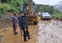 अविरल वर्षाले सुदूरपश्चिमको जनजीवन प्रभावित, धेरैतिर सडक अवरुद्ध